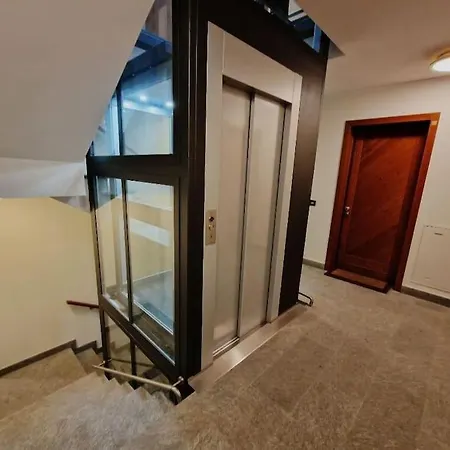 Apartamento A *
